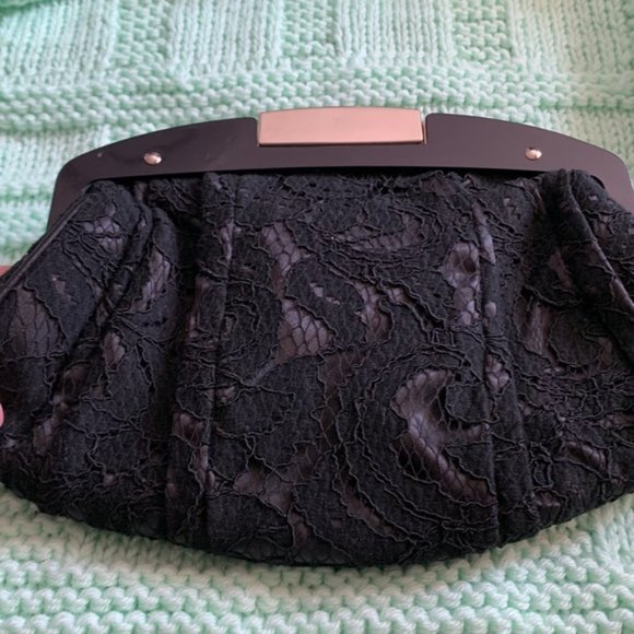 EUC Le Chateau Black Lace Clutch - Picture 2 of 5